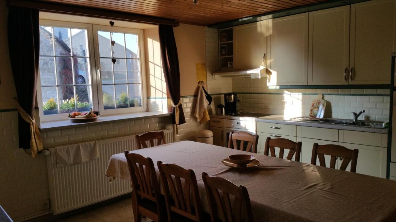 Gite Du Soleil Anhee ภายนอก รูปภาพ